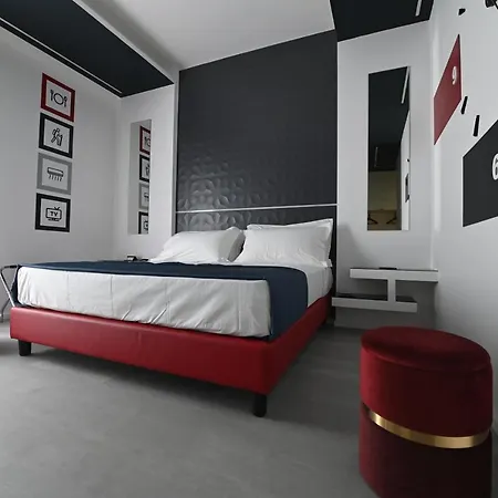 ゲストハウス Chic House - Design E Parking A 200m Dai Sassi 4*