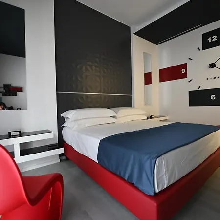 Chic House - Design E Parking A 200m Dai Sassi Affittacamere