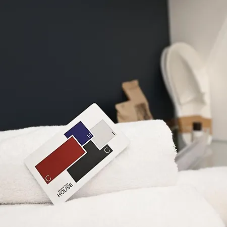 Chic House - Design E Parking A 200m Dai Sassi Affittacamere Matera