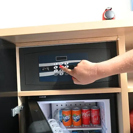 Chic House - Design E Parking A 200m Dai Sassi Affittacamere