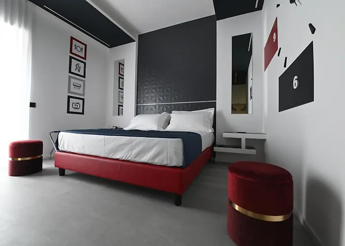 Πανσιόν Chic House - Design E Parking A 200m Dai Sassi 4*