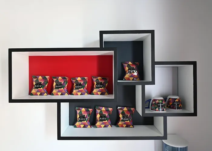 Πανσιόν Chic House - Design E Parking A 200m Dai Sassi